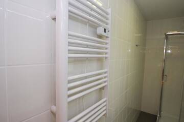 Фото номера Апартаменты Делюкс Лоджи Kameralne domki Camp4U г. Siechnice 45